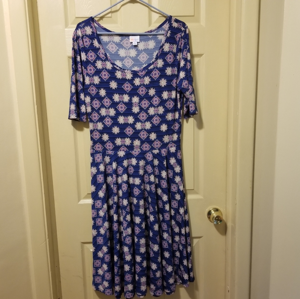 🌻  Lularoe Nicole Dress Blue, Pink & White - Size XL - Excellent Condition